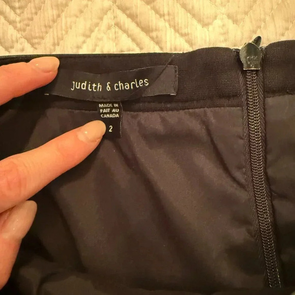 Black Pencil Skirt with Black Leather Waist Band, Judith and Charles, US 2 - Picture 5 of 6